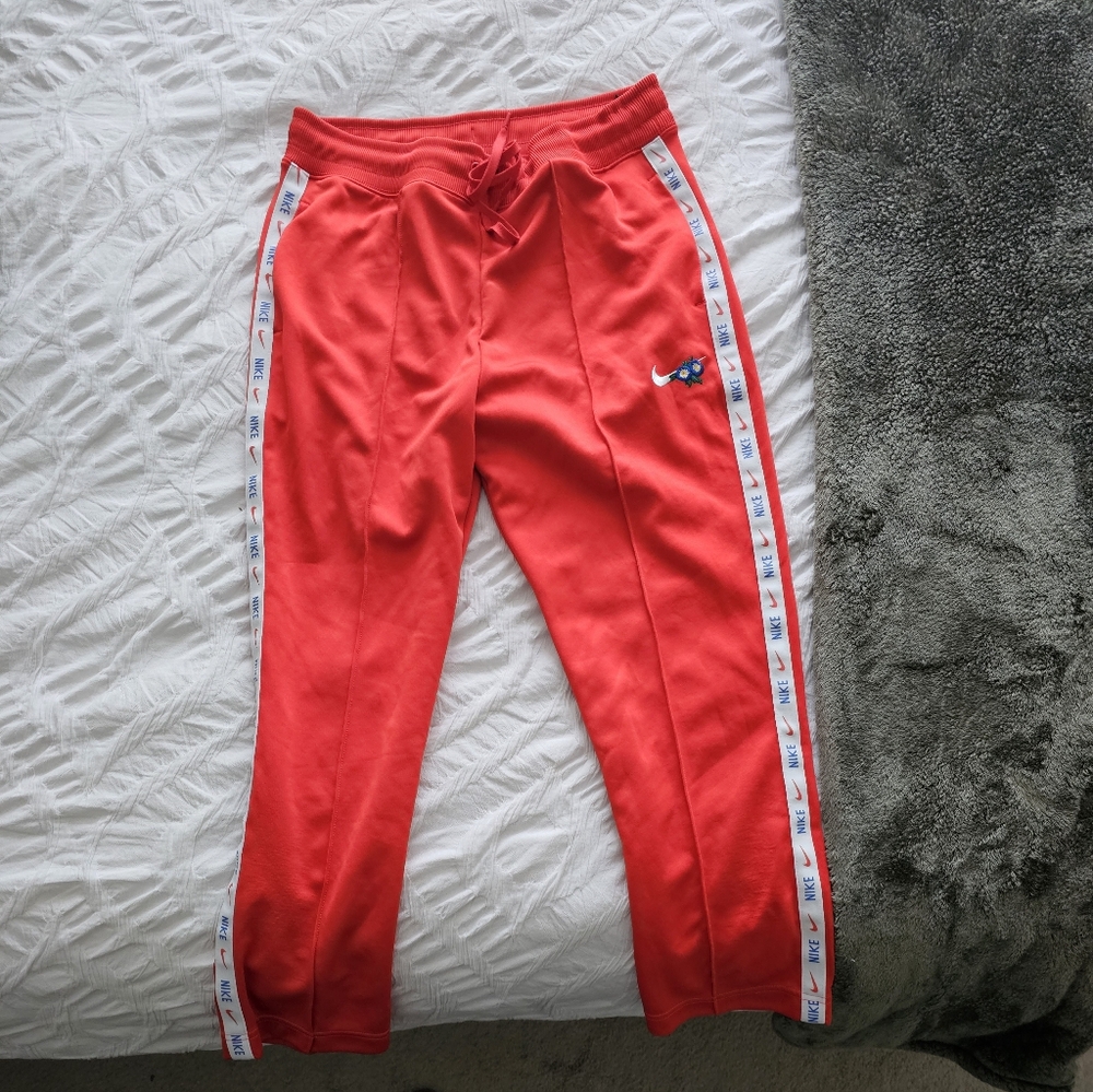 Nike sweat suit - Picture 3 of 3